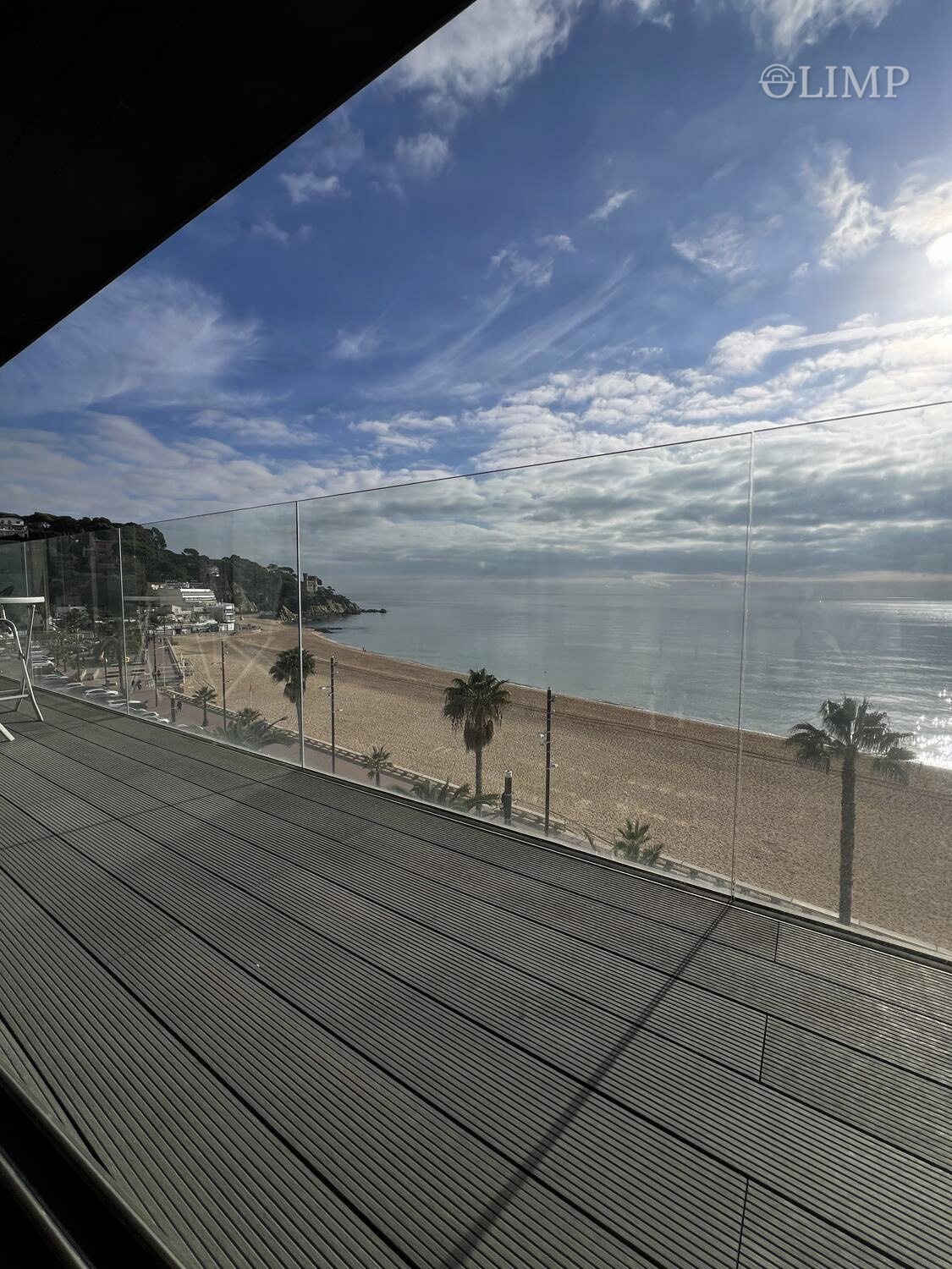 Vistas frontales al Mediterráneo desde la vivienda