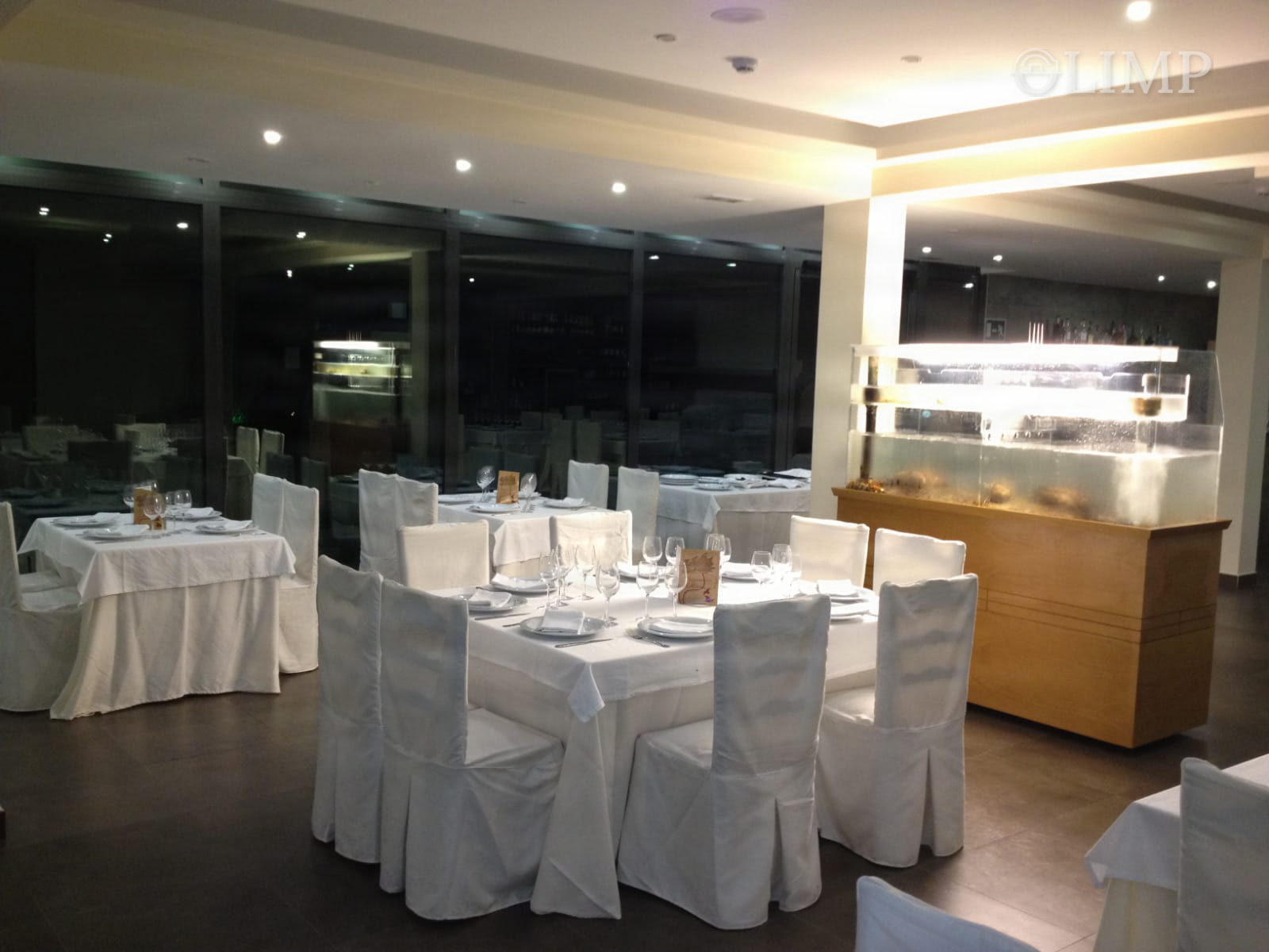 Comedor principal del restaurante del complejo