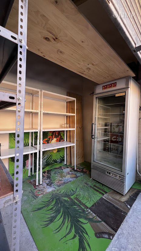 Segundo espacio de trastero o almacén del restaurante