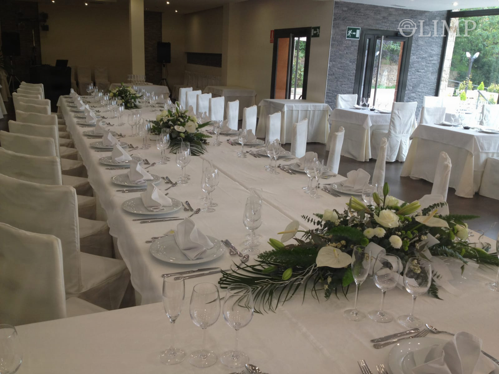 Comedor montado para evento o celebración